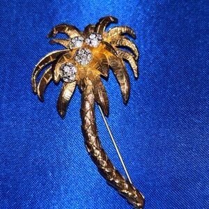 Tropical Gold Palm Tree Brooch